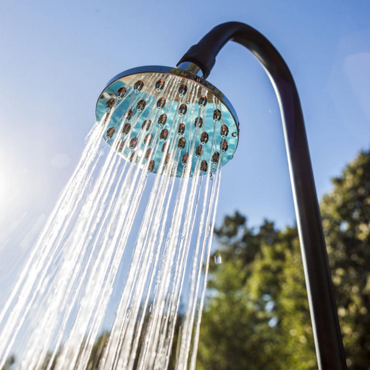 Douche solaire GRE PVC 9 litres aspect bois