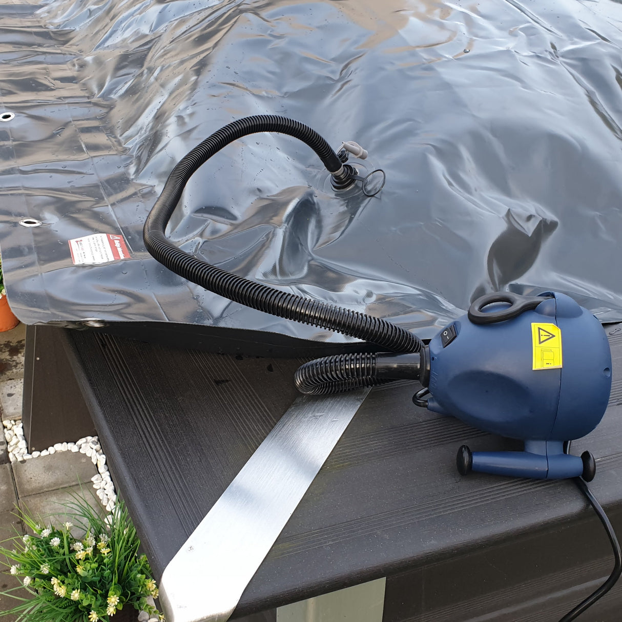 Pompe à air électrique pour couverture de piscine gonflable