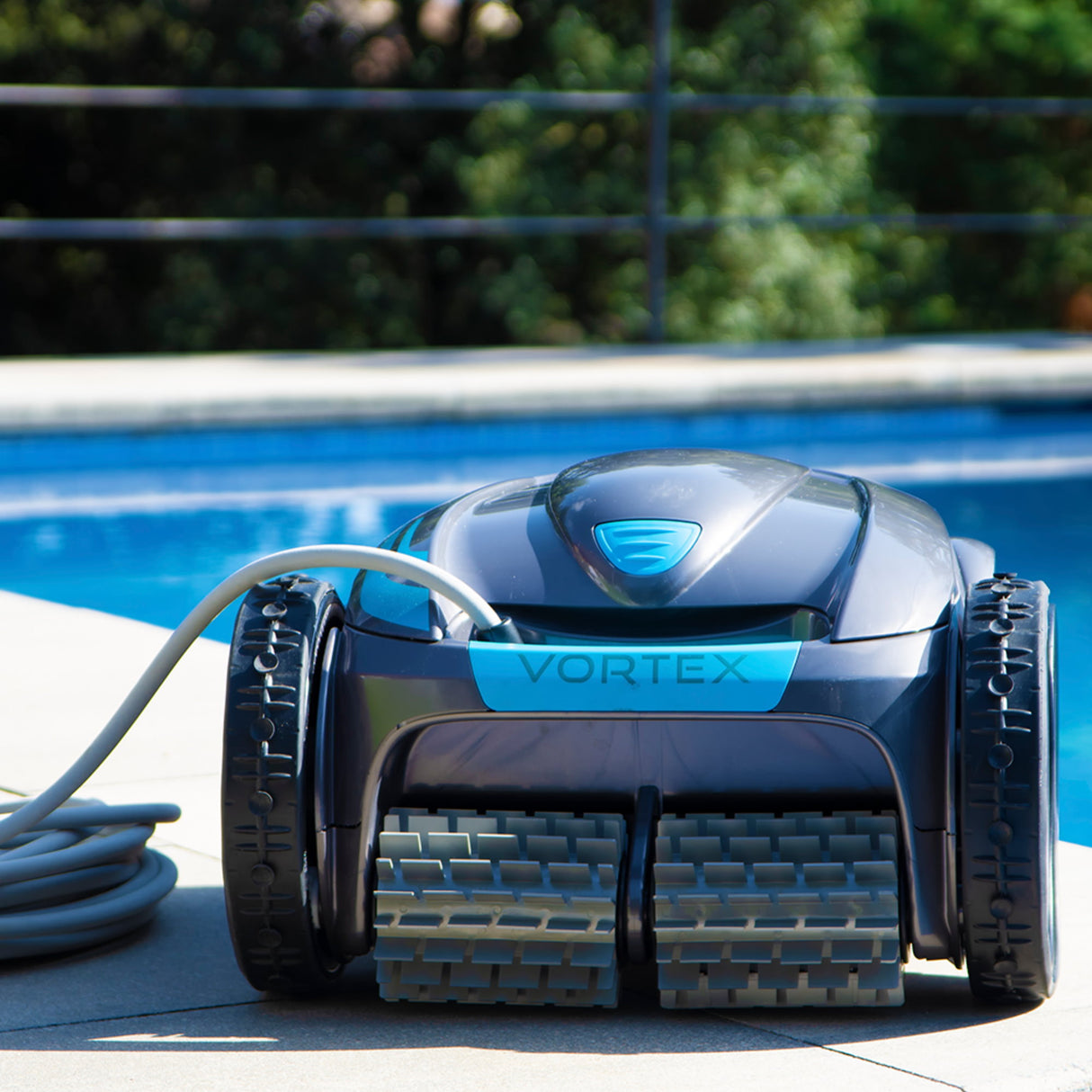 Robot de piscine ZODIAC OV5480 iQ Vortex 4WD avec Caddy